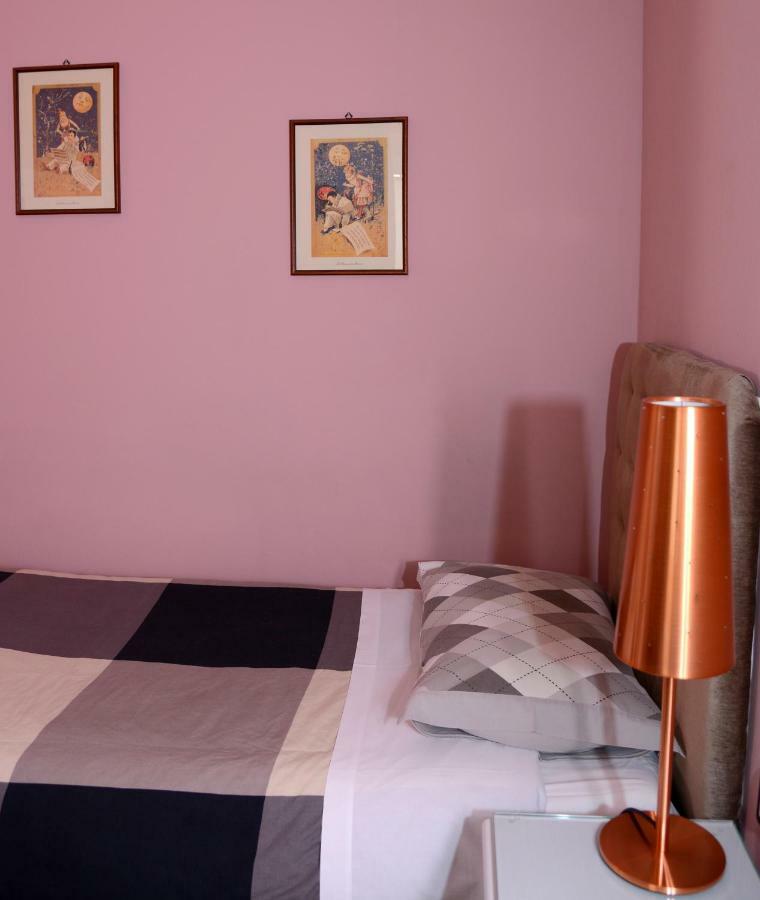 B&B Aurora Domus D'A-Mare Pesaro Exterior photo